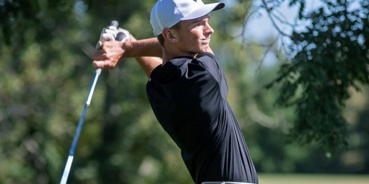 Westside's Tanner Walls tees off at the Grandview Country Club during a match on Sept. 2. (Heather Belcher/Lootpress)