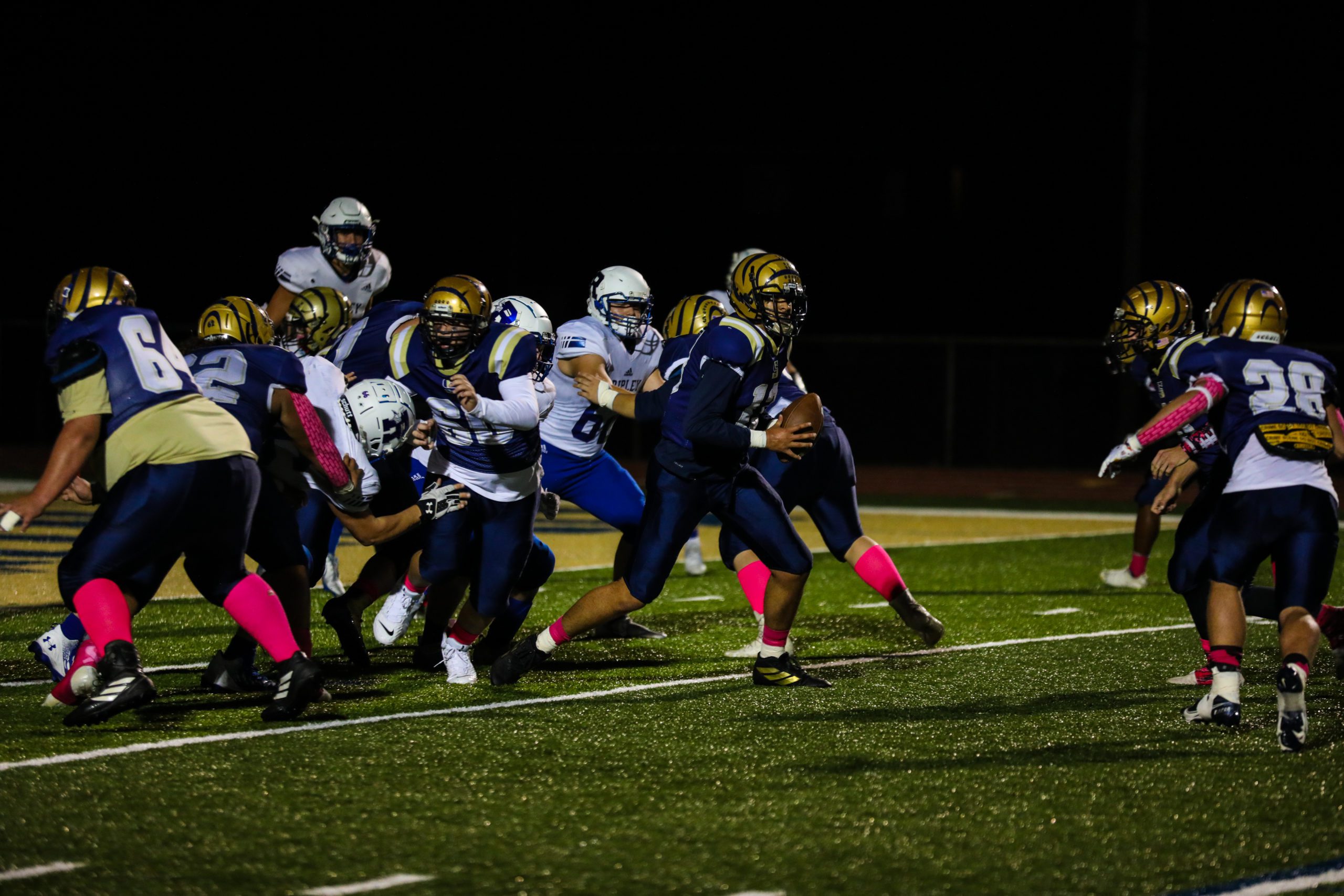 Prep Football: Shady Keeps Playoff Hopes Alive With Win Over Ripley