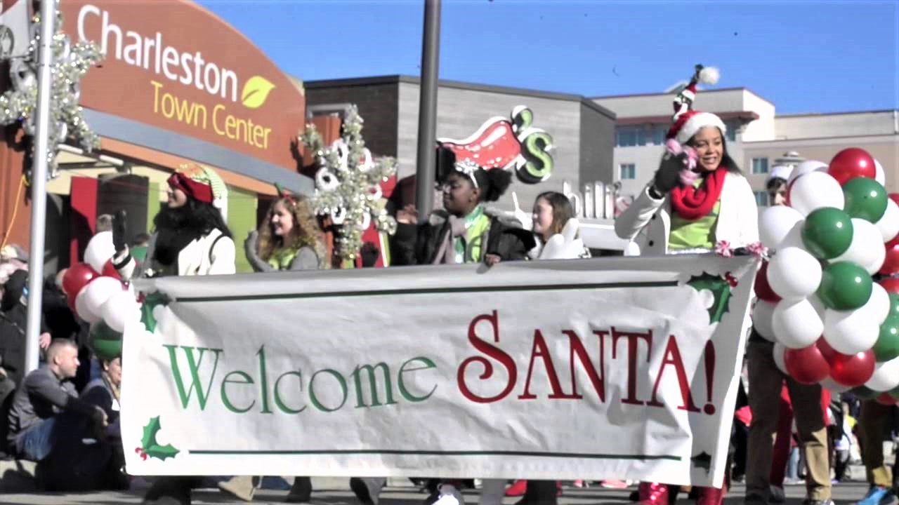 Charleston extends application deadline for Christmas Parade