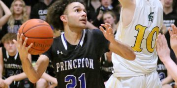 (Brad Davis/For LootPress) Princeton at Greenbrier East, Sectional Championship, March 4, 2022.