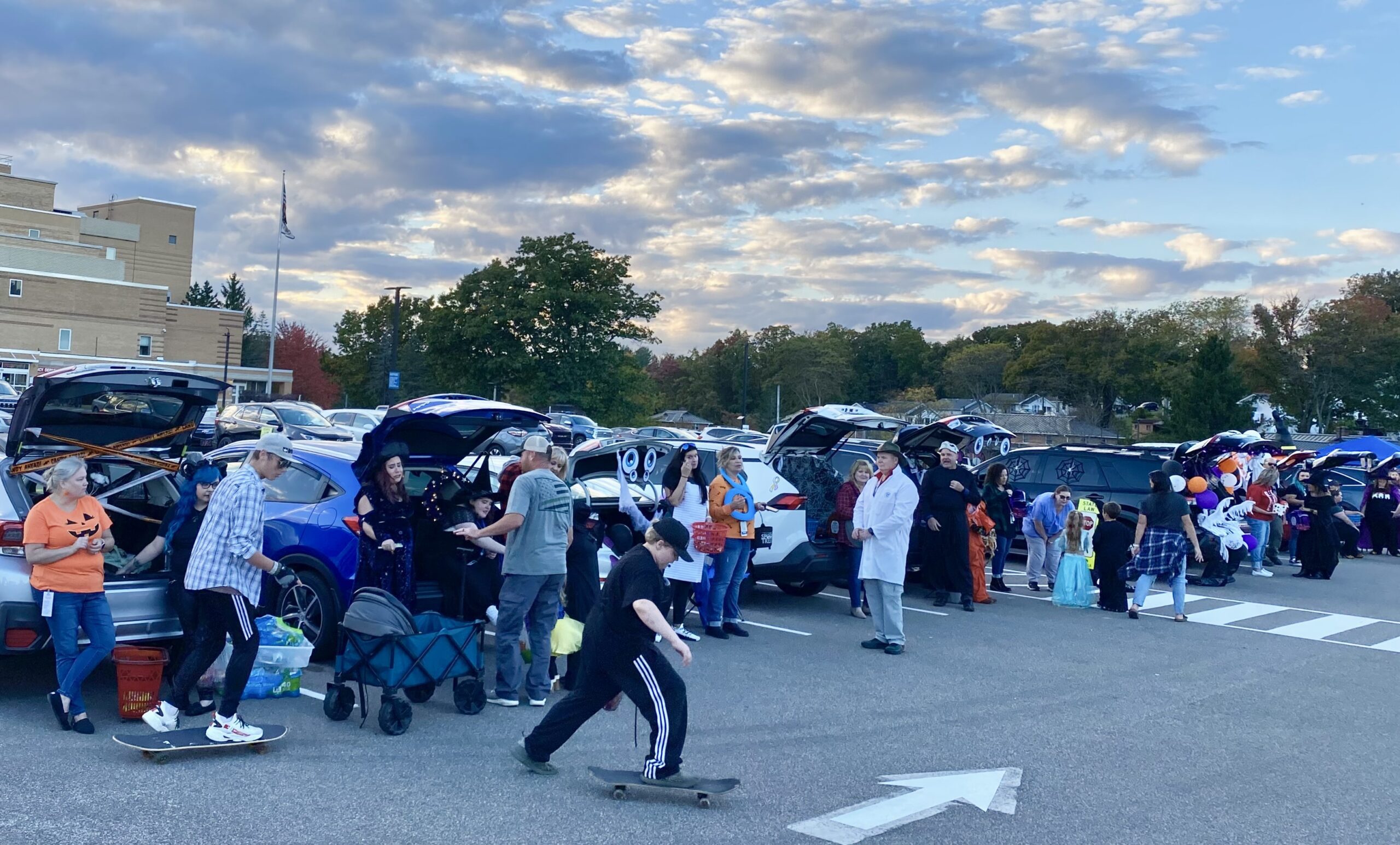 Community gathers for Beckley VA inaugural TrunkorTreat event