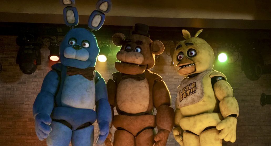 Dumb question probably but are these animatronics or people in suits :  r/fivenightsatfreddys